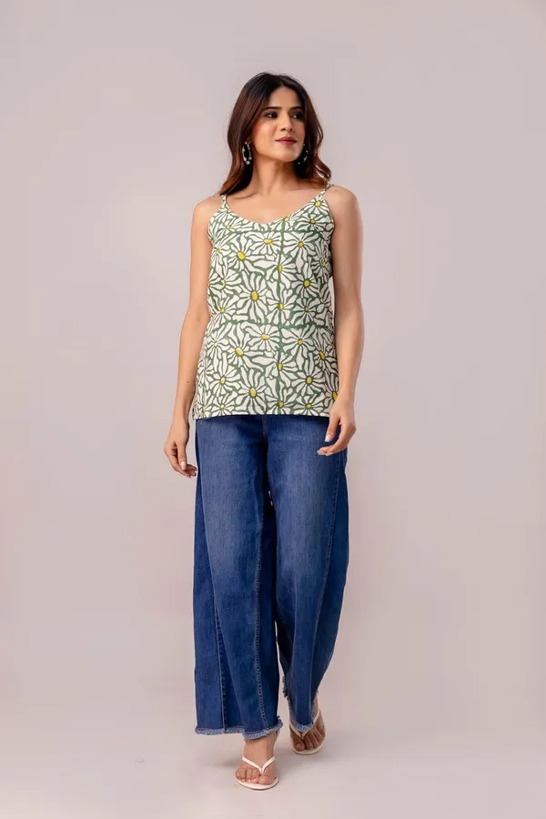 Green_Floral_Printed_Comfortable_&_Breathable_Tunic_Top_For_Women_&_Girls
