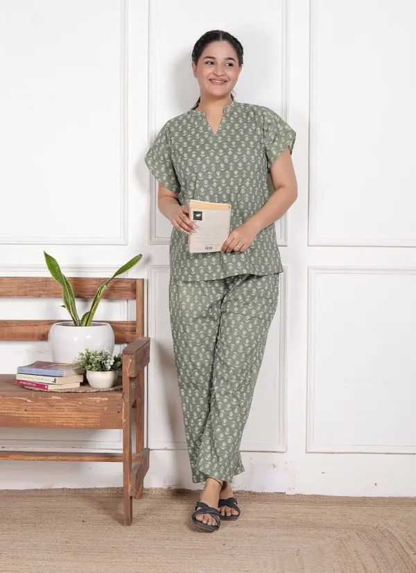 Olive_Green_Cotton_Soft_&_Breathable_Printed_Short_Sleeve_Night_Suit_Set_For_Women_&_Girls