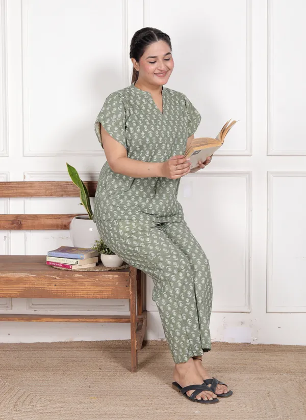 Olive_Green_Cotton_Soft_&_Breathable_Printed_Short_Sleeve_Night_Suit_Set_For_Women_&_Girls