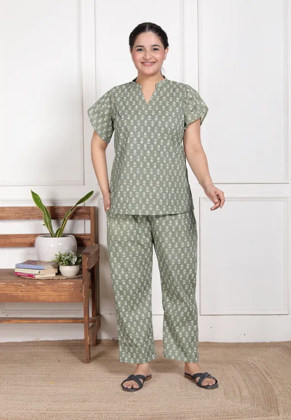 Olive_Green_Cotton_Soft_&_Breathable_Printed_Short_Sleeve_Night_Suit_Set_For_Women_&_Girls