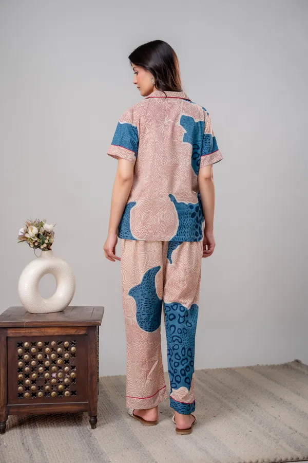 ANIMAL_PRINTED_PURE_COTTON_NIGHT_SUIT_FOR_WOMEN