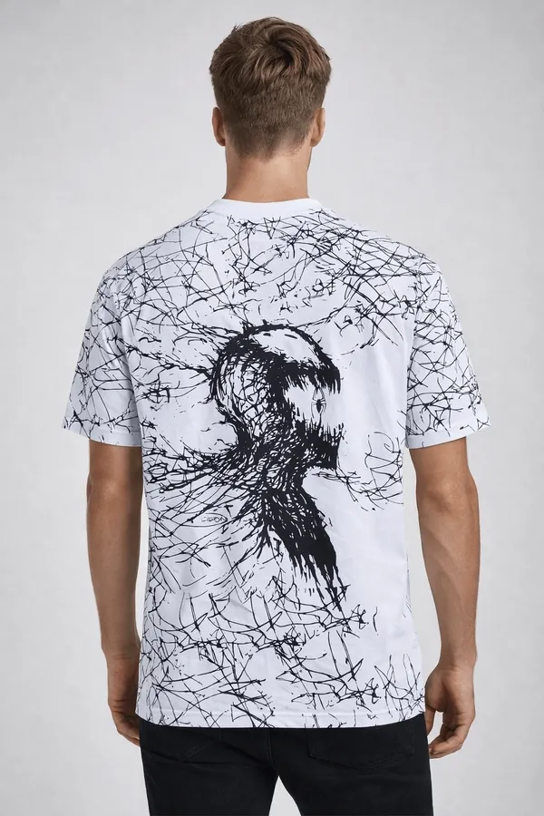 Venom_Sun-Reactive_Graphic_T-Shirt_–_Color_Change_in_Sunlight