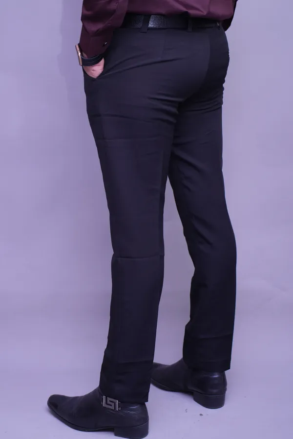 Black_Regular_Fit_Solid_Flat_Trousers_For_Men