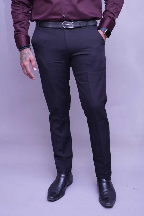 Black_Regular_Fit_Solid_Flat_Trousers_For_Men