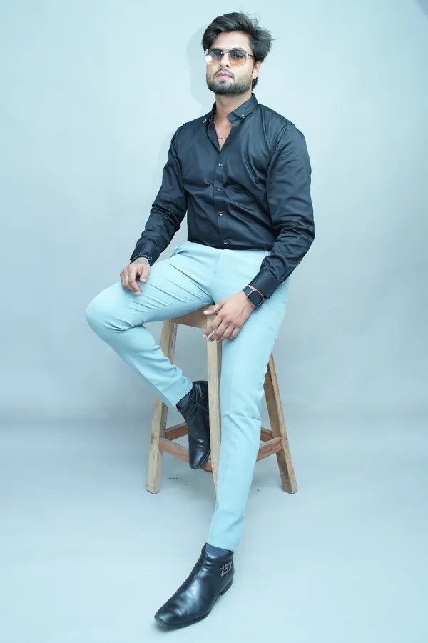 Light_Green_Regular_Fit_Textured_Trouser_For_Men