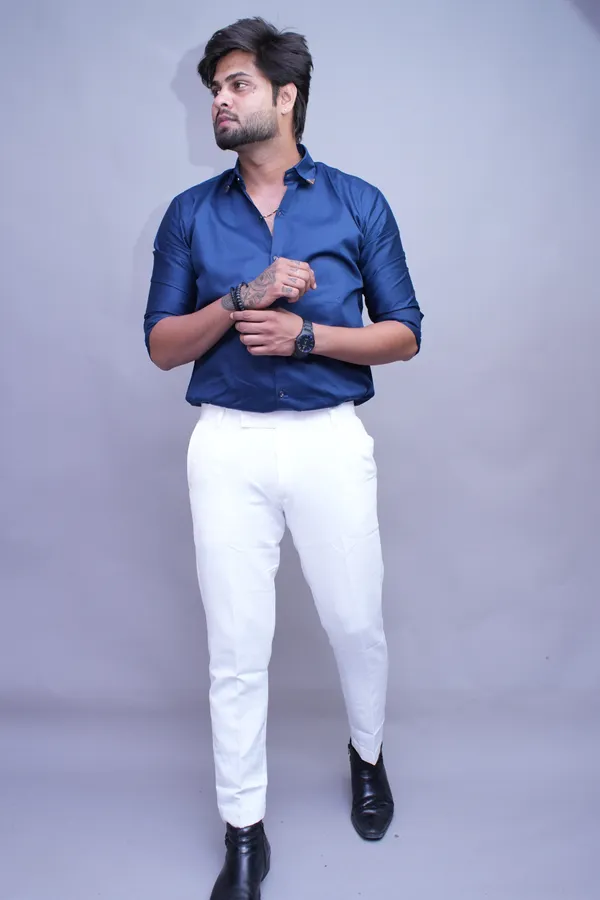 White_Regular_Fit_Textured_Flat_Trousers_For_Men