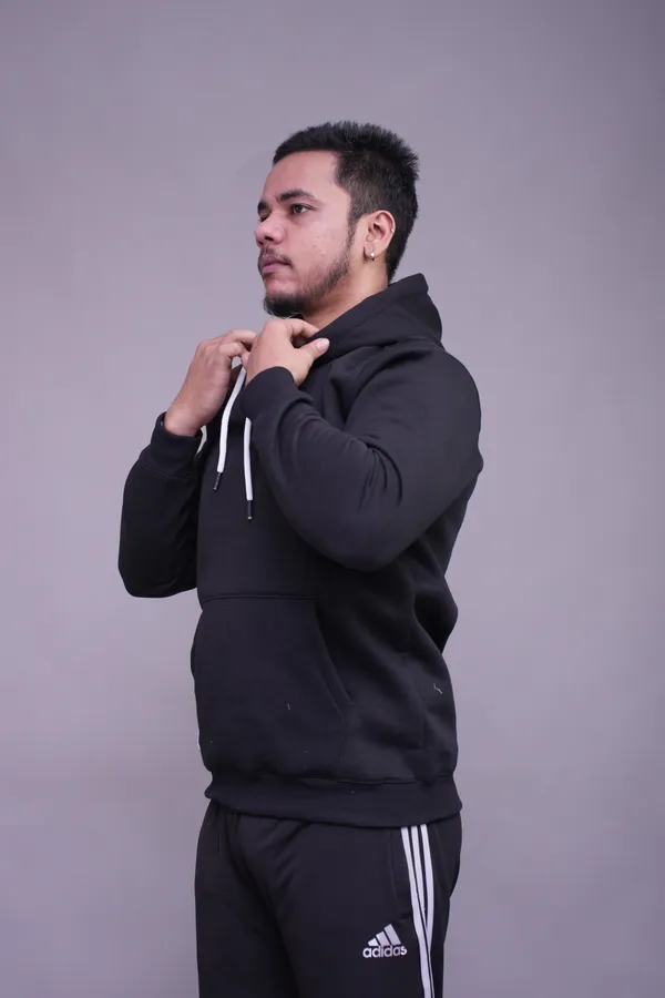 Black_Relaxed_Fit_Hoodie_For_Men