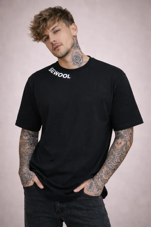 Shadow_Wolf_Anime_Graphic_Oversized_T-Shirt_–_Premium_Streetwear_Edition
