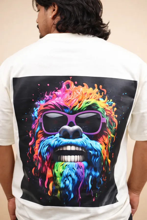 Unleash_Your_Bold_Style_with_the_Vibrant_Rainbow_Gorilla_Graphic_Tee