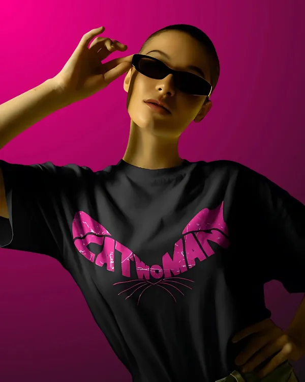 Black_Catwomen_Graphic_T-Shirt