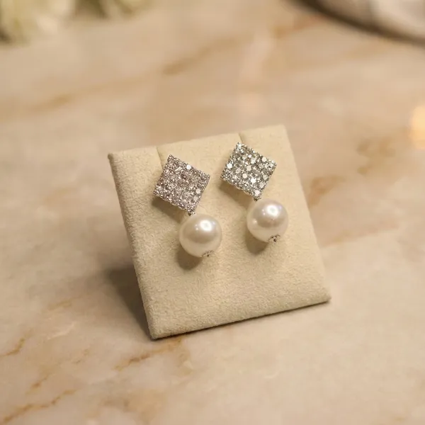 Silver_Brass_Earring_For_Women