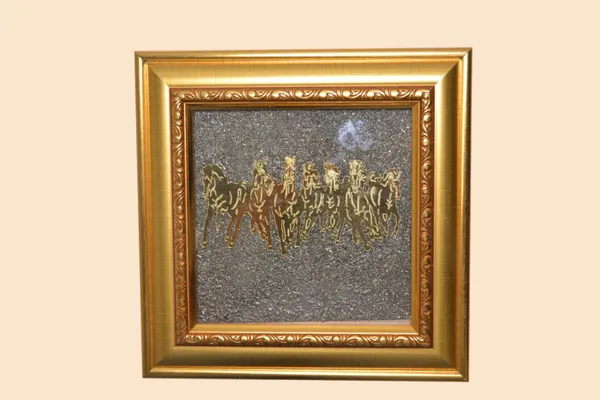 7_Horse_Pyrite_Dust_Frame