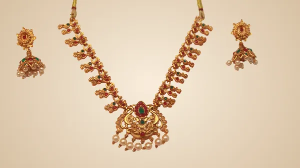 Golden_Brass_Necklace_with_Earring_(Bridal_Set)_For_Women