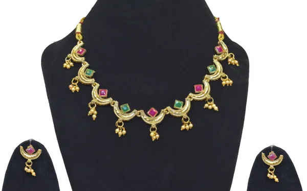 Golden_Brass_Necklace_with_Earring_(Bridal_Set)_For_Women