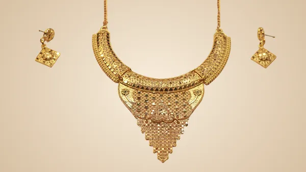 Golden_Brass_Necklace_with_Earring_For_Women