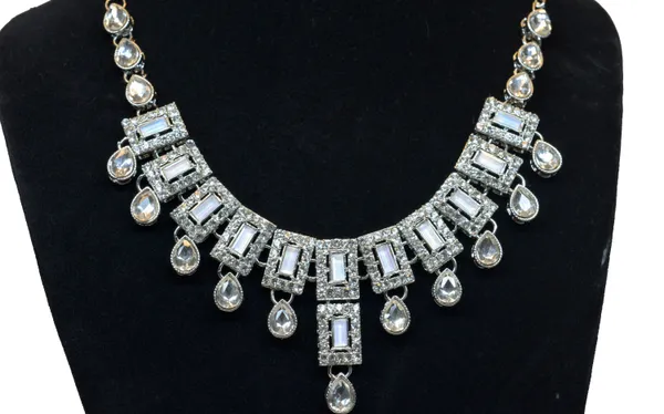 Silver_Brass_Necklace_with_Earring_For_Women