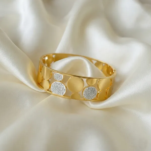 Golden_Brass_Bracelet_For_Women
