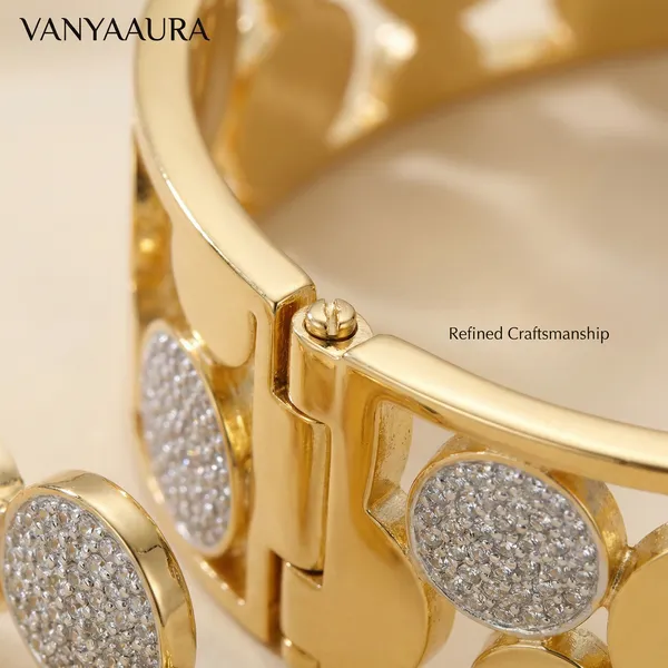 Golden_Brass_Bracelet_For_Women