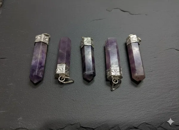 Purple_Amethyst_Crystal_Elongated_Pendant_For_Unisex