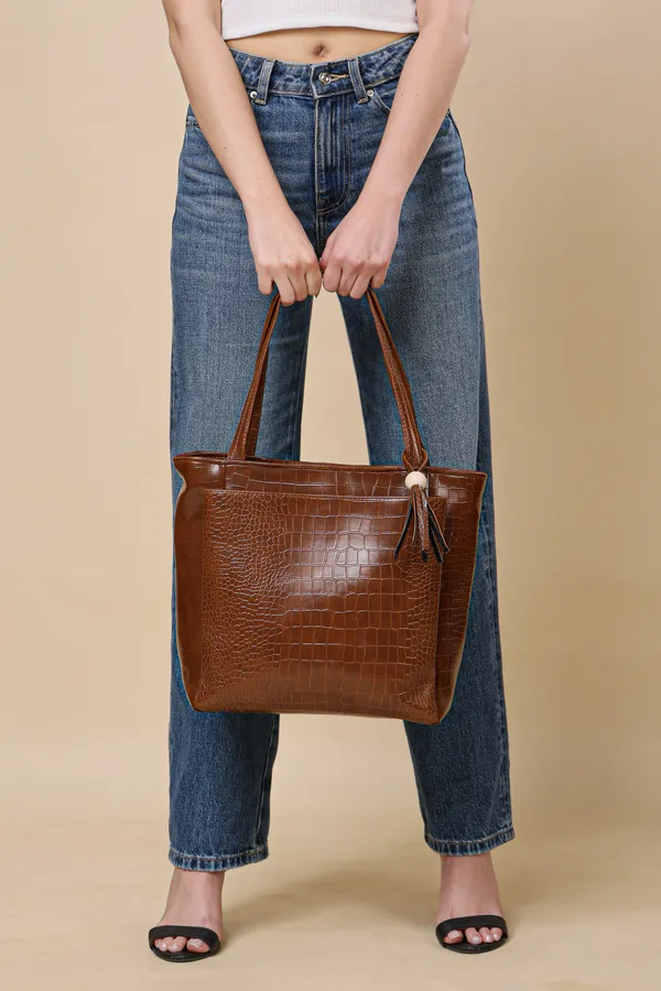 Elegant_Brown_Croc-Embossed_Tote_Bag