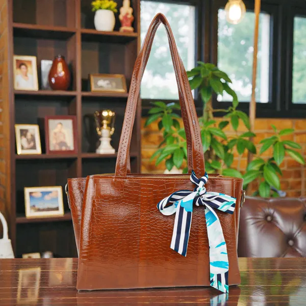 Croc-textured_premium_finish_bag_for_Womens