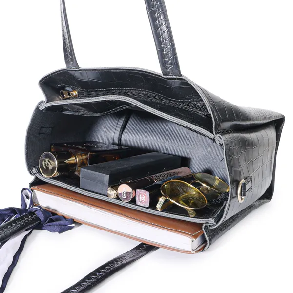 Croc-textured_premium_finish_bag_for_womens