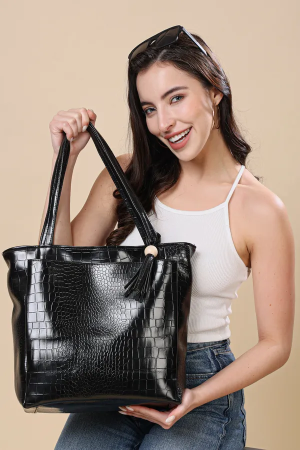 Elegant_Black_Croc-Embossed_Tote_Bag