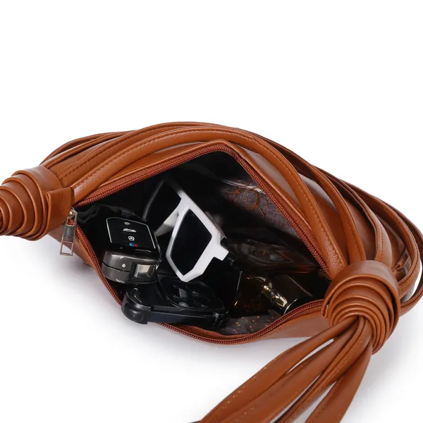 Minimal_Brown_curved_designer_Shoulder_Bag