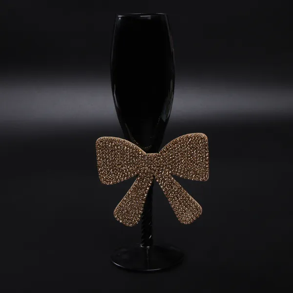 Golden_Diamond_Bow_Clips_For_Girls_(Pack_of_1)