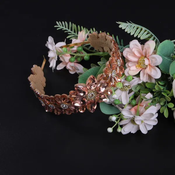 Golden_Crystal_Rhinestone_Hair_Band_For_Girls_(Pack_of_1)
