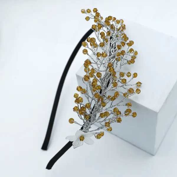 Golden_Premium_Crystal_Hair_Accessories_Band_For_Girls_(Pack_of_1)