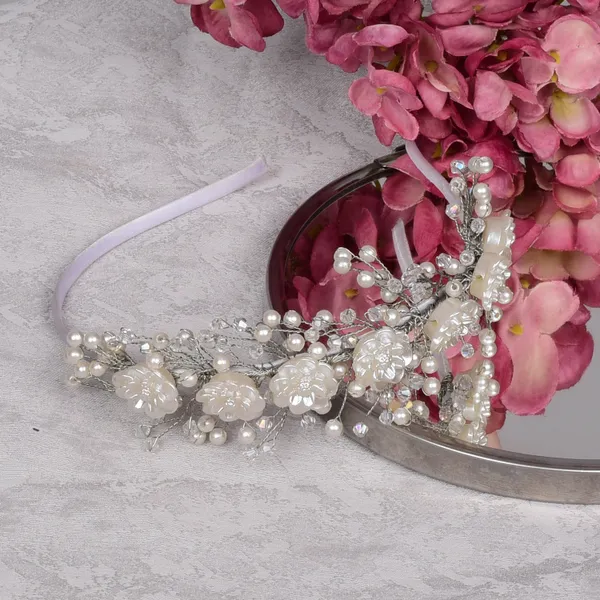 White_Premium_Pearl_Accessories_Hair_Band_For_Girls_(Pack_of_1)