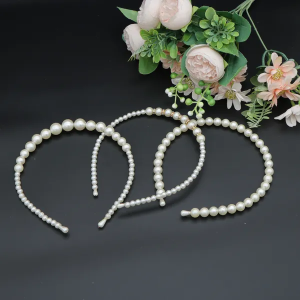 White_Premium_Pearl_Headband_For_Girls_(Pack_of_3)