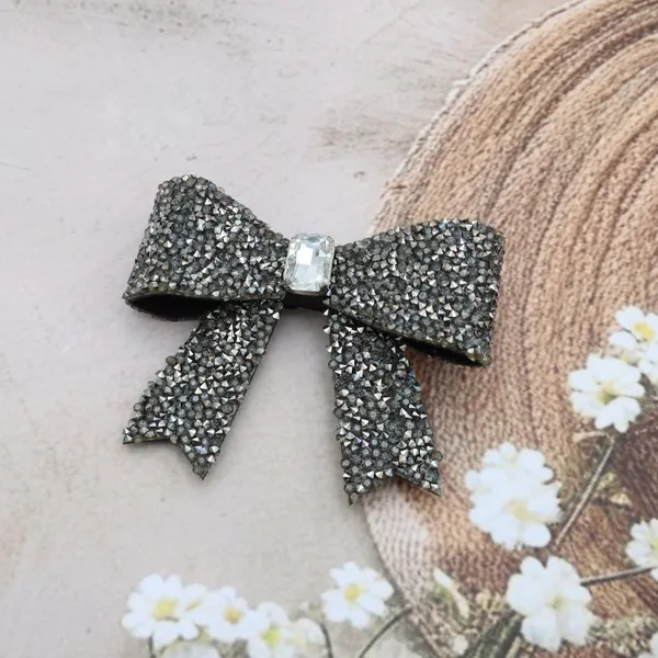 Grey_Sprinkled_Stone_Bow_Hair_Clip_For_Women_&_Girls_(Pack_of_1)