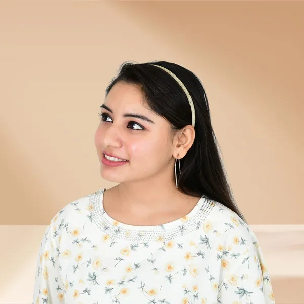 Premium_Sparkle_Sleek_Hair_Band_for_girls_Set_Of_4_pcs