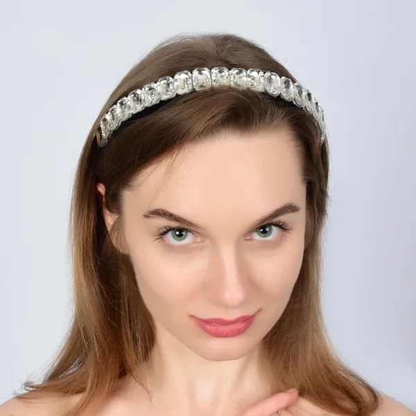Premium_Swarovski_Crystals_Headband_For_Special_Occasions