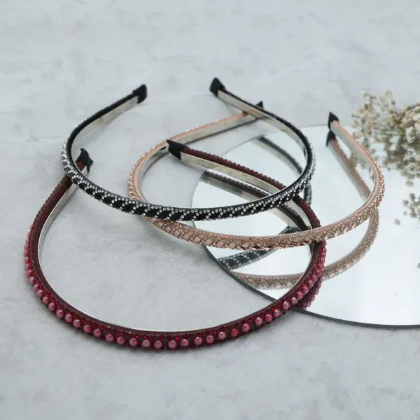Premium_Sleek_Studded_Stone_Hair_Band_For_Girls