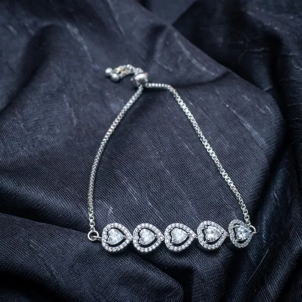 White_18Kt_Plating_Heart_Cubic_Zirconia_Diamond_Bracelet_For_Women