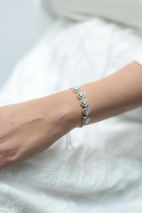 White_18Kt_Plating_Heart_Cubic_Zirconia_Diamond_Bracelet_For_Women