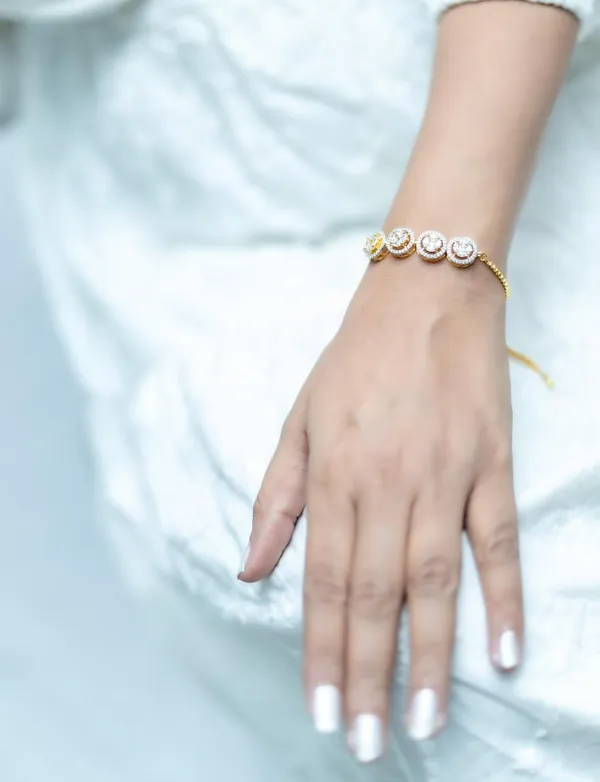 Gold_18Kt_Plating_Round_Cubic_Zirconia_Diamond_Bracelet_For_Women