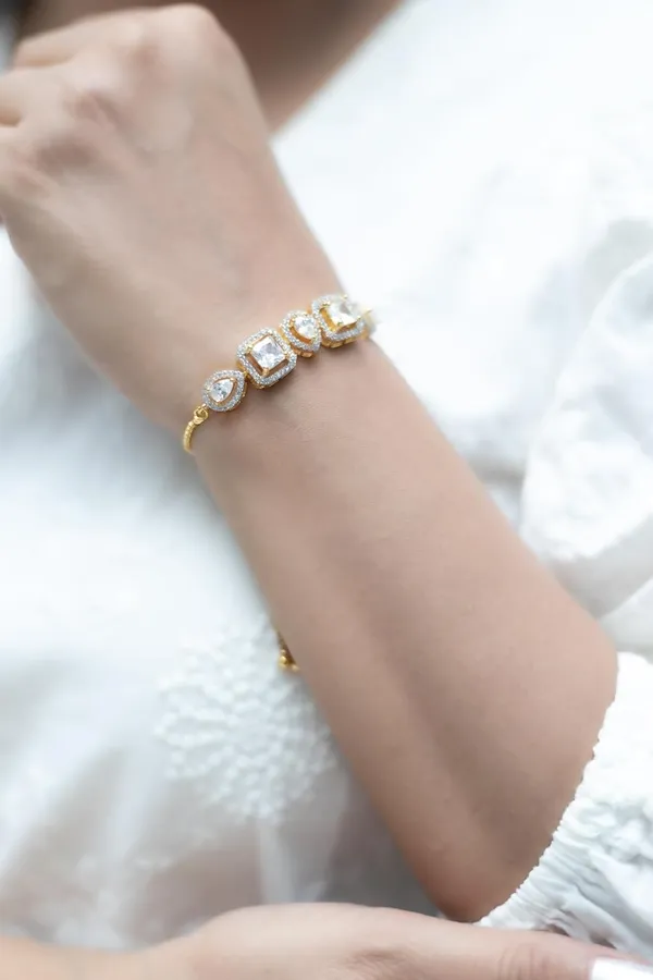 White_18Kt_Plating_Tennis_Style_Cubic_Zirconia_Diamond_Bracelet_For_Women