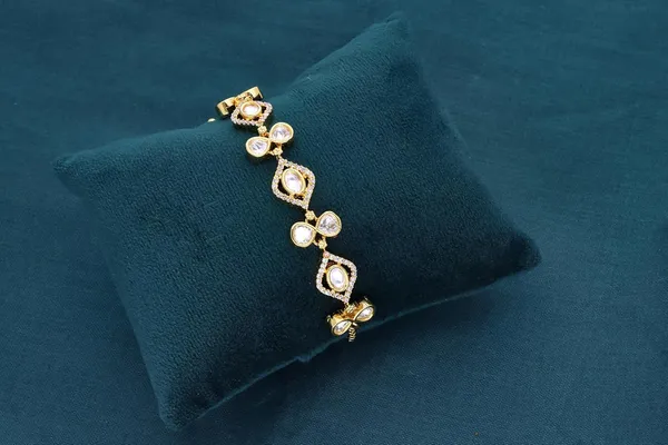 Gold_18Kt_Plated_Round_Polkis_Zirconia_Diamond_Bracelet_For_Women