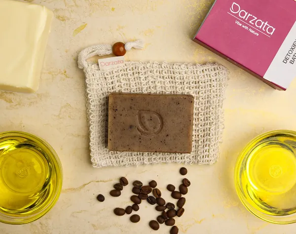 FOR_OILY_SKIN:_Detoxifying_Soap_Bar