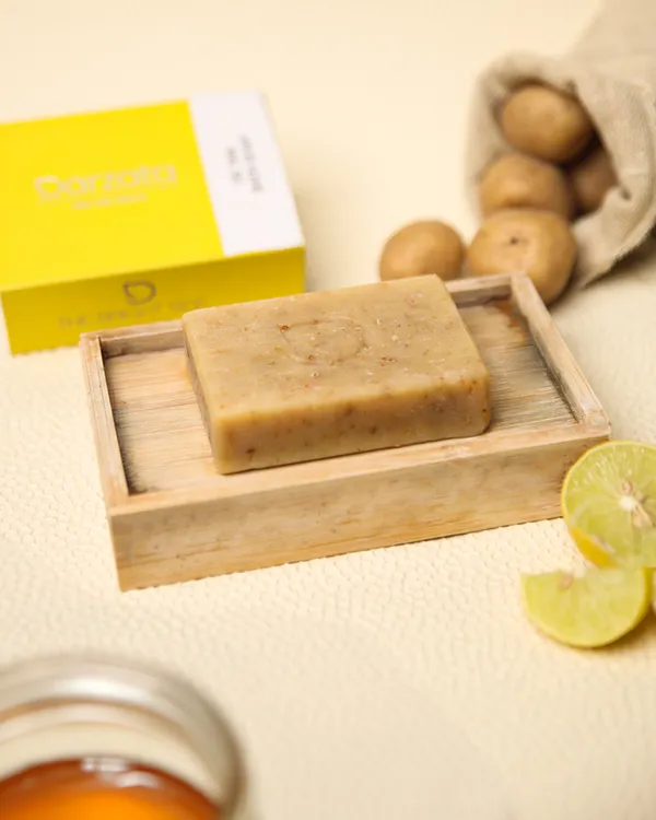 FOR_DRY_SKIN:_De_Tan_Soap_Bar