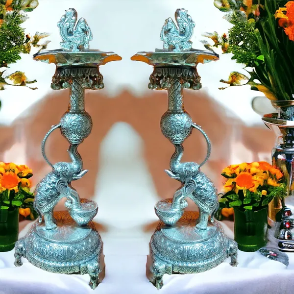 Silver_Plated_Premium_&_Elegant_Diya