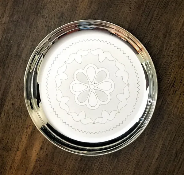 Silver_German_Silver_Premium_&_Elegant_Design_Plate
