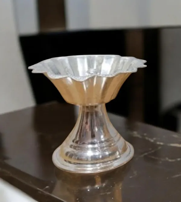 Silver_Plated_Premium_&_Elegant_Diya