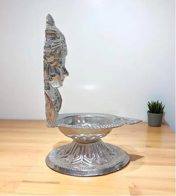 Silver_Plated_Premium_&_Elegant_Diya