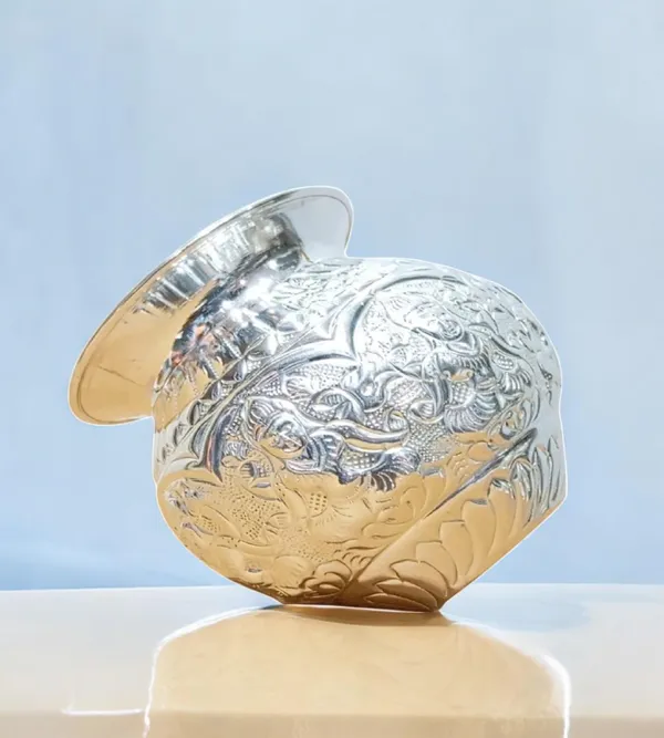 Silver_German_Silver_Premium_&_Elegant_Kalash_&_Pots