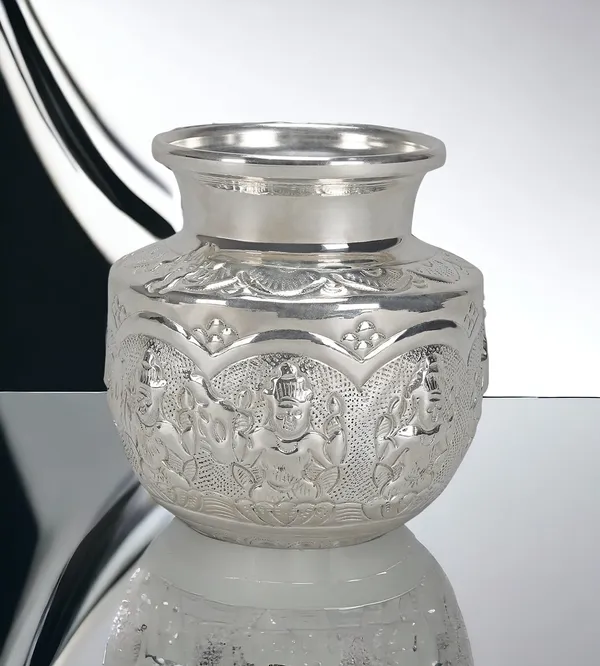 Silver_German_Silver_Premium_&_Elegant_Kalash_&_Pots